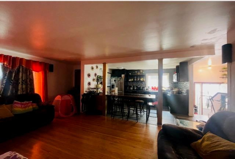 264 Pritchard, 4 Bedrooms Bedrooms, 8 Rooms Rooms,2 BathroomsBathrooms,Residential,For Sale,Pritchard