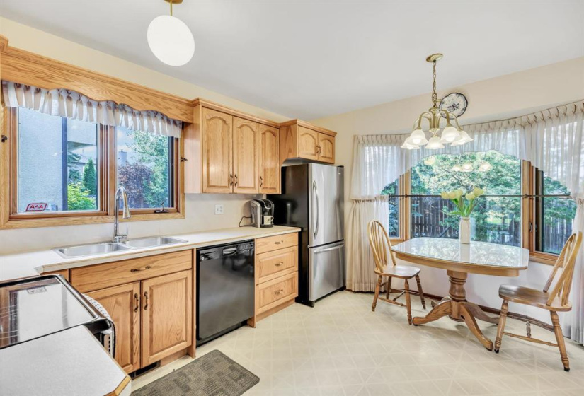 67 Driftwood, 3 Bedrooms Bedrooms, 12 Rooms Rooms,3 BathroomsBathrooms,Residential,For Sale,Driftwood