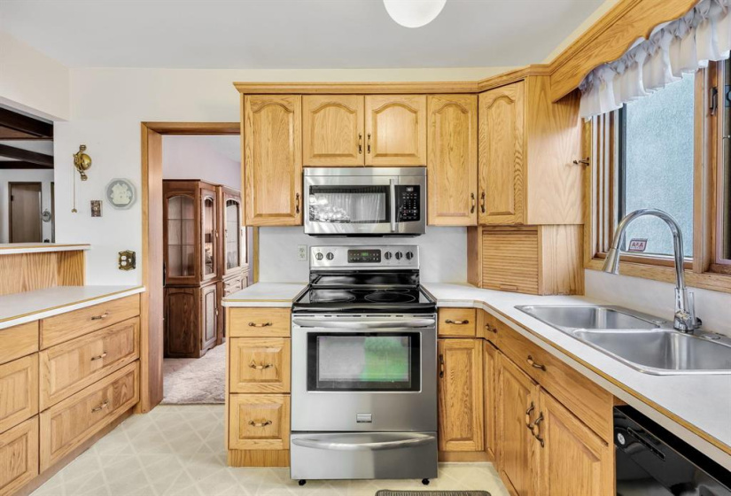 67 Driftwood, 3 Bedrooms Bedrooms, 12 Rooms Rooms,3 BathroomsBathrooms,Residential,For Sale,Driftwood