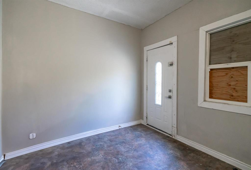 660 Furby, 4 Bedrooms Bedrooms, 13 Rooms Rooms,2 BathroomsBathrooms,Residential,For Sale,Furby