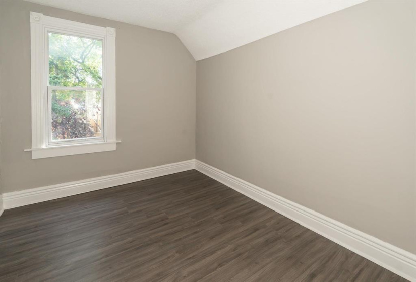 660 Furby, 4 Bedrooms Bedrooms, 13 Rooms Rooms,2 BathroomsBathrooms,Residential,For Sale,Furby
