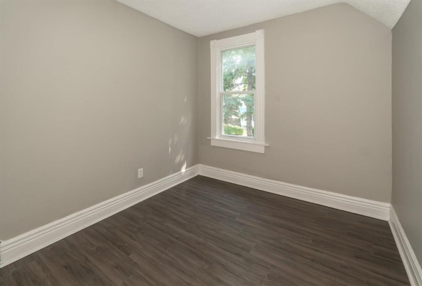 660 Furby, 4 Bedrooms Bedrooms, 13 Rooms Rooms,2 BathroomsBathrooms,Residential,For Sale,Furby