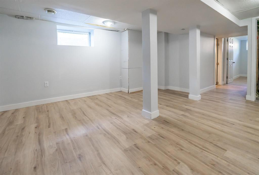 660 Furby, 4 Bedrooms Bedrooms, 13 Rooms Rooms,2 BathroomsBathrooms,Residential,For Sale,Furby