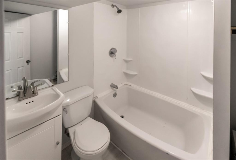 660 Furby, 4 Bedrooms Bedrooms, 13 Rooms Rooms,2 BathroomsBathrooms,Residential,For Sale,Furby