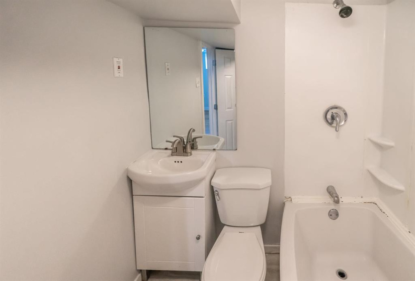 660 Furby, 4 Bedrooms Bedrooms, 13 Rooms Rooms,2 BathroomsBathrooms,Residential,For Sale,Furby