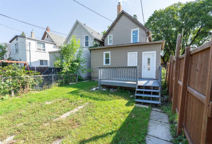 660 Furby, 4 Bedrooms Bedrooms, 13 Rooms Rooms,2 BathroomsBathrooms,Residential,For Sale,Furby