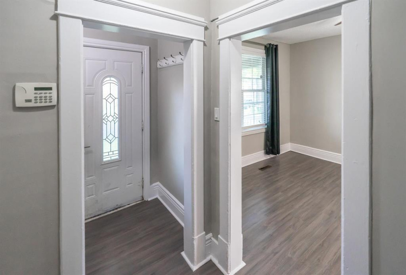 660 Furby, 4 Bedrooms Bedrooms, 13 Rooms Rooms,2 BathroomsBathrooms,Residential,For Sale,Furby