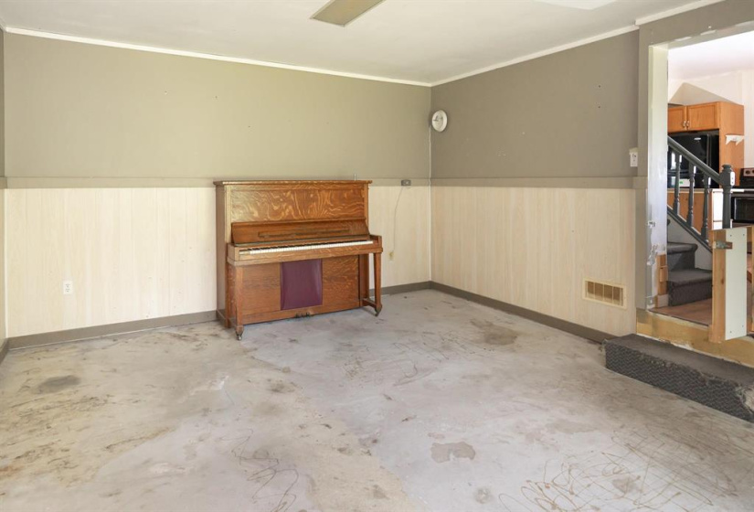15 Oak, 4 Bedrooms Bedrooms, 11 Rooms Rooms,2 BathroomsBathrooms,Residential,For Sale,Oak