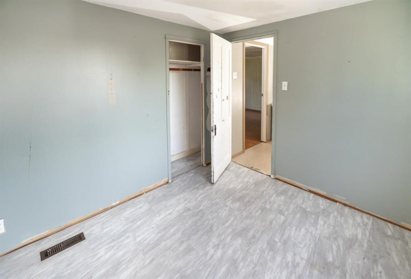 15 Oak, 4 Bedrooms Bedrooms, 11 Rooms Rooms,2 BathroomsBathrooms,Residential,For Sale,Oak