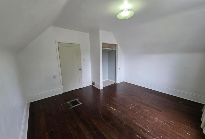 770 Ingersoll, 3 Bedrooms Bedrooms, 9 Rooms Rooms,2 BathroomsBathrooms,Residential,For Sale,Ingersoll