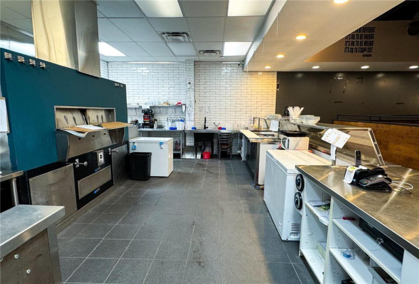 2188 Mcphillips, ,Industrial/comm/investmnt,For Sale,Mcphillips