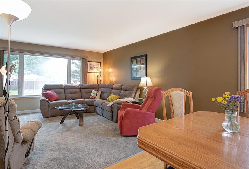53 Hollingsworth, 4 Bedrooms Bedrooms, 14 Rooms Rooms,2 BathroomsBathrooms,Residential,For Sale,Hollingsworth