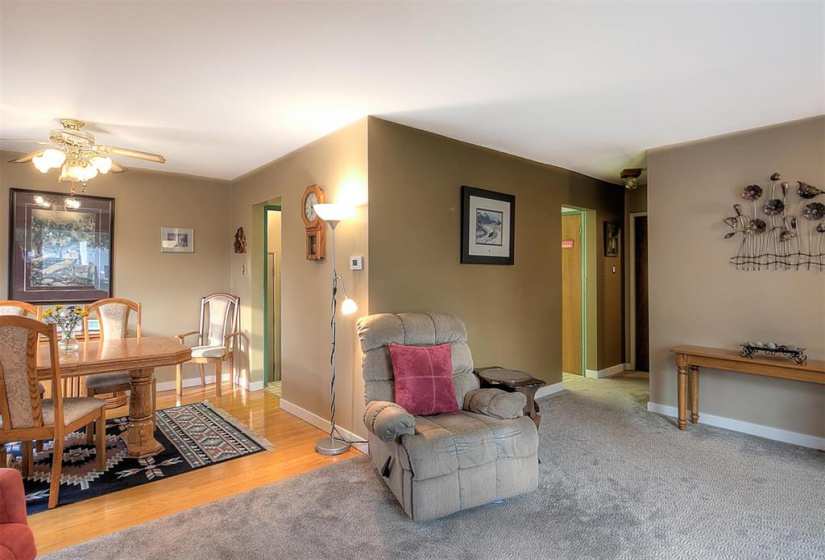 53 Hollingsworth, 4 Bedrooms Bedrooms, 14 Rooms Rooms,2 BathroomsBathrooms,Residential,For Sale,Hollingsworth