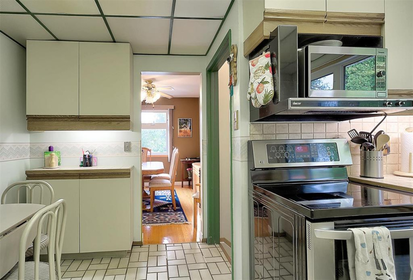 53 Hollingsworth, 4 Bedrooms Bedrooms, 14 Rooms Rooms,2 BathroomsBathrooms,Residential,For Sale,Hollingsworth