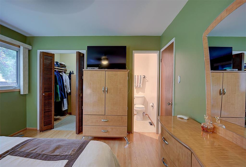 view to ensuite