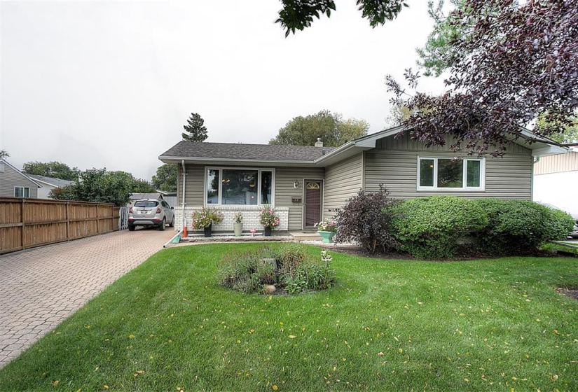 53 Hollingsworth, 4 Bedrooms Bedrooms, 14 Rooms Rooms,2 BathroomsBathrooms,Residential,For Sale,Hollingsworth