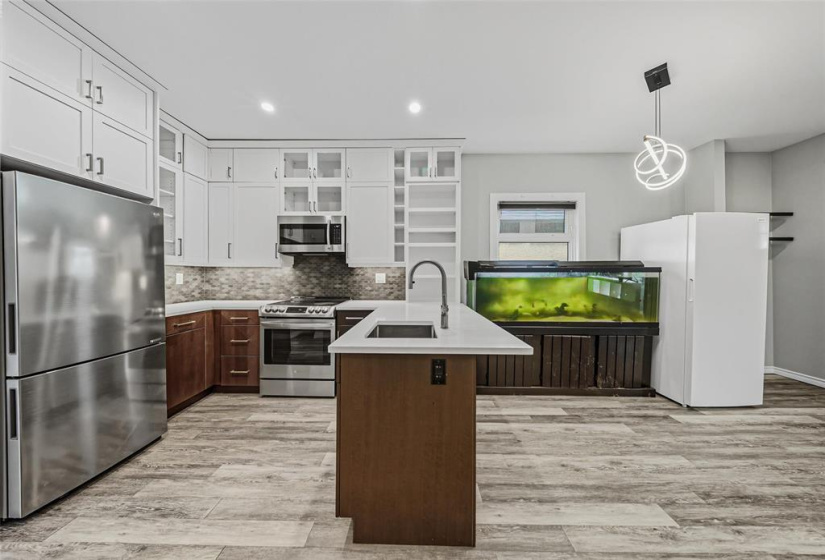 217 Hampton, 3 Bedrooms Bedrooms, 7 Rooms Rooms,1 BathroomBathrooms,Residential,For Sale,Hampton