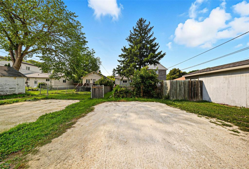 217 Hampton, 3 Bedrooms Bedrooms, 7 Rooms Rooms,1 BathroomBathrooms,Residential,For Sale,Hampton