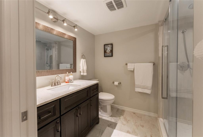 75 Brentlawn, 4 Bedrooms Bedrooms, 15 Rooms Rooms,3 BathroomsBathrooms,Residential,For Sale,Brentlawn