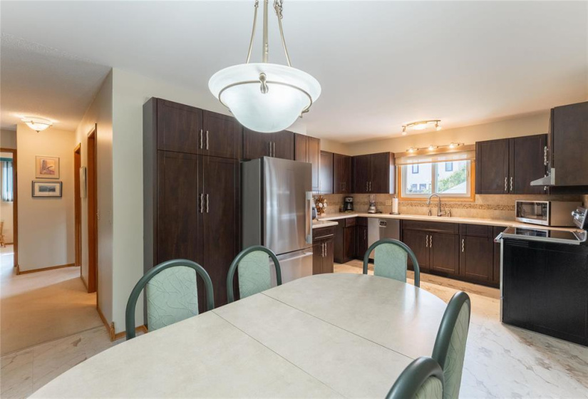 75 Brentlawn, 4 Bedrooms Bedrooms, 15 Rooms Rooms,3 BathroomsBathrooms,Residential,For Sale,Brentlawn