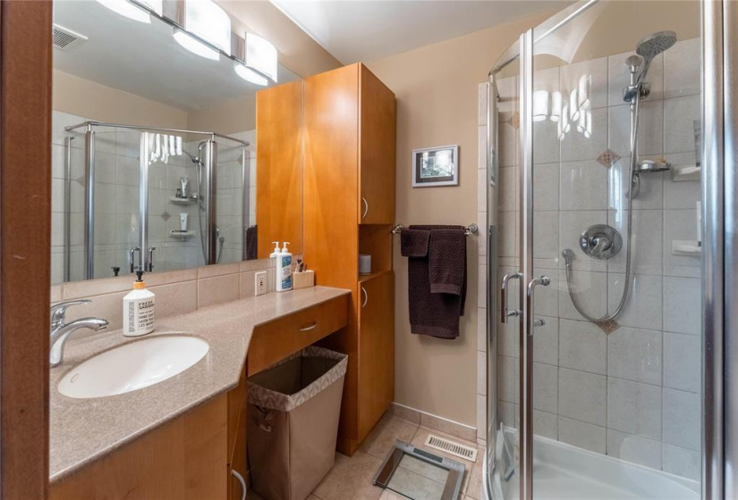 75 Brentlawn, 4 Bedrooms Bedrooms, 15 Rooms Rooms,3 BathroomsBathrooms,Residential,For Sale,Brentlawn
