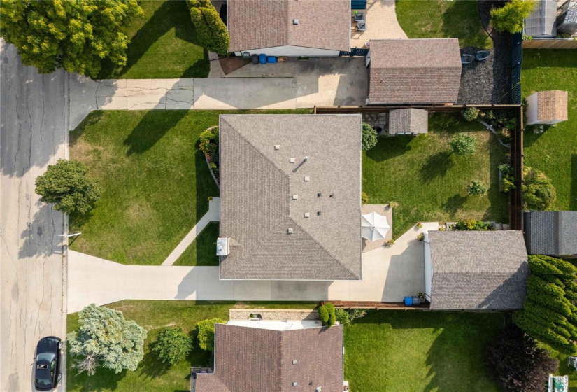 75 Brentlawn, 4 Bedrooms Bedrooms, 15 Rooms Rooms,3 BathroomsBathrooms,Residential,For Sale,Brentlawn