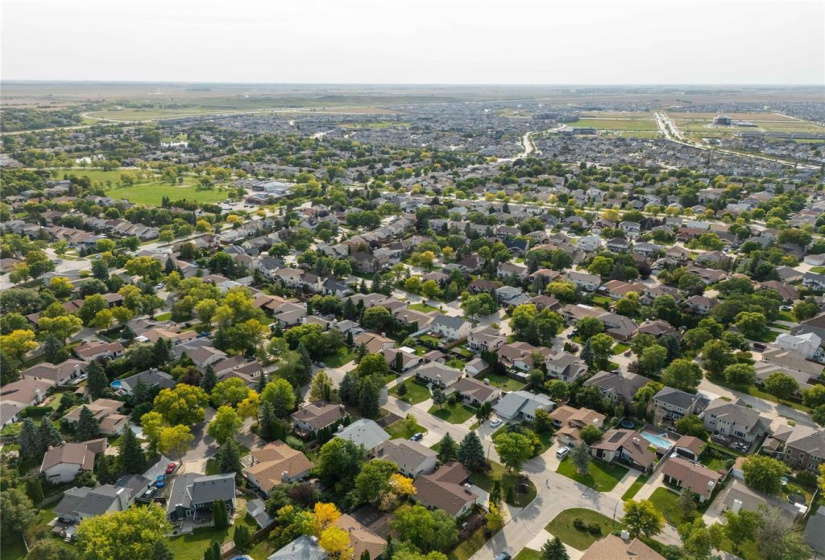 75 Brentlawn, 4 Bedrooms Bedrooms, 15 Rooms Rooms,3 BathroomsBathrooms,Residential,For Sale,Brentlawn