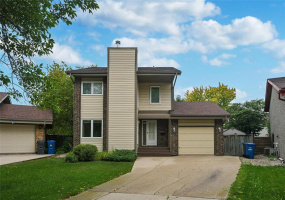 102 Tranquil, 3 Bedrooms Bedrooms, 13 Rooms Rooms,2 BathroomsBathrooms,Residential,For Sale,Tranquil