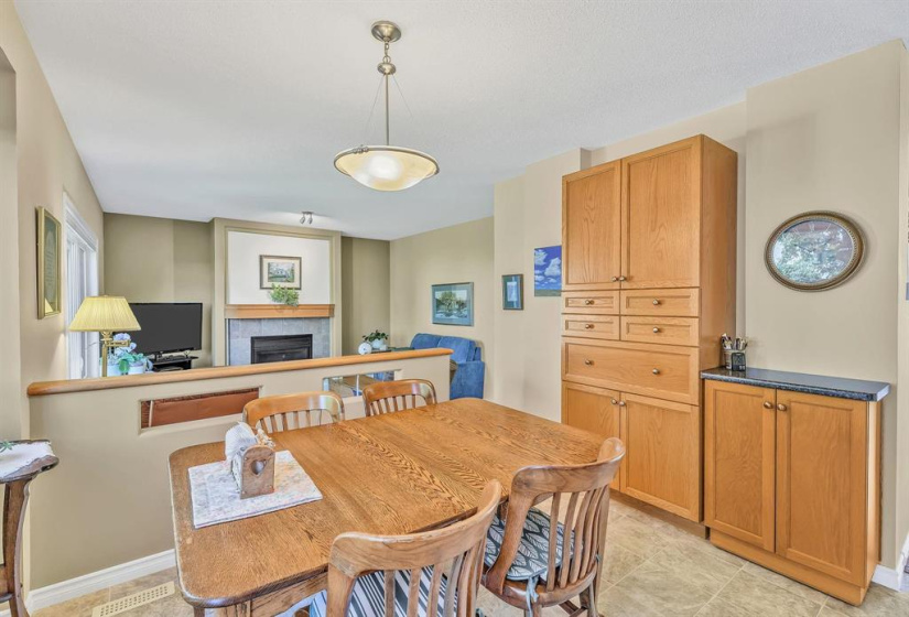 87 Baisinger, 5 Bedrooms Bedrooms, 14 Rooms Rooms,2 BathroomsBathrooms,Residential,For Sale,Baisinger