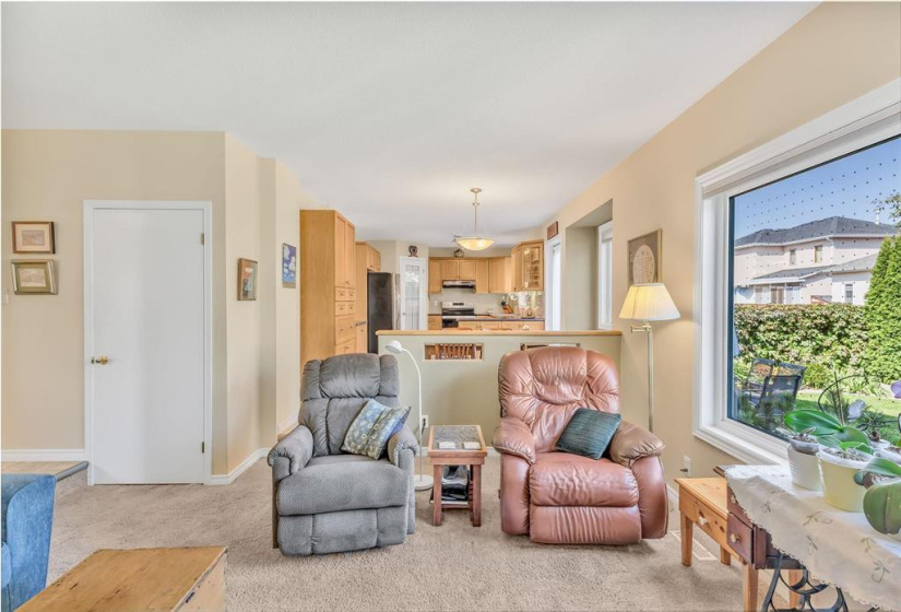 87 Baisinger, 5 Bedrooms Bedrooms, 14 Rooms Rooms,2 BathroomsBathrooms,Residential,For Sale,Baisinger