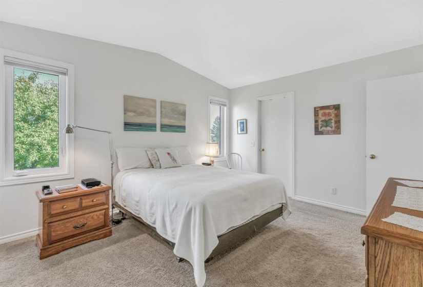 87 Baisinger, 5 Bedrooms Bedrooms, 14 Rooms Rooms,2 BathroomsBathrooms,Residential,For Sale,Baisinger