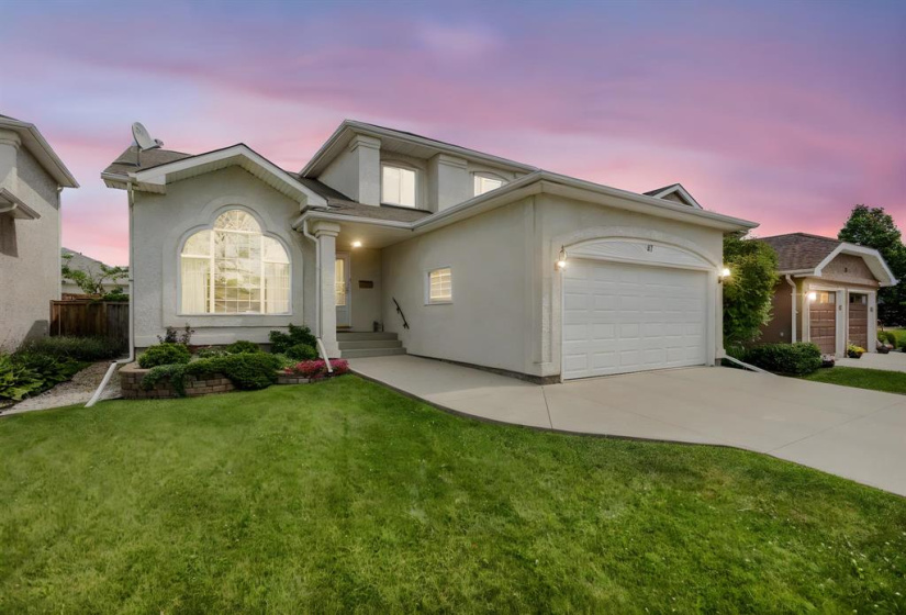 87 Baisinger, 5 Bedrooms Bedrooms, 14 Rooms Rooms,2 BathroomsBathrooms,Residential,For Sale,Baisinger