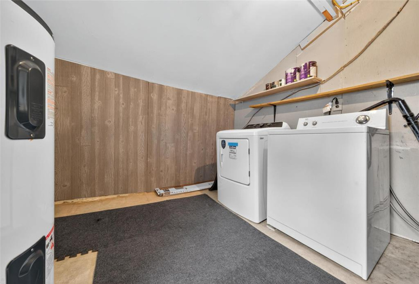 1080 Fleet, 2 Bedrooms Bedrooms, 7 Rooms Rooms,1 BathroomBathrooms,Residential,For Sale,Fleet