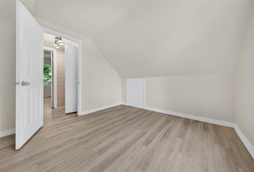 1080 Fleet, 2 Bedrooms Bedrooms, 7 Rooms Rooms,1 BathroomBathrooms,Residential,For Sale,Fleet