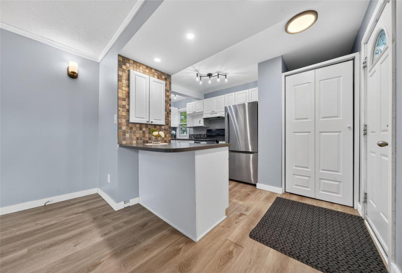 1080 Fleet, 2 Bedrooms Bedrooms, 7 Rooms Rooms,1 BathroomBathrooms,Residential,For Sale,Fleet