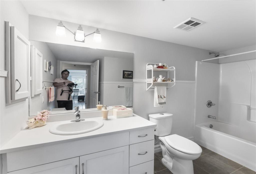 Main bathroom