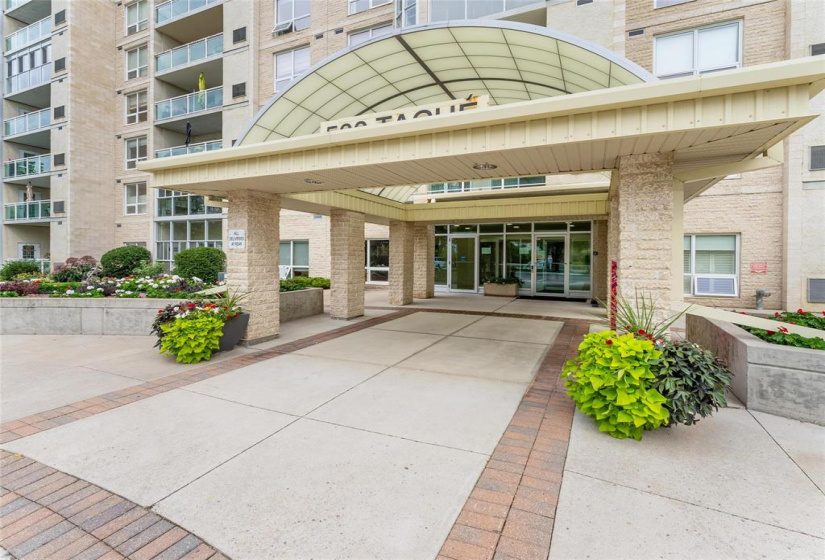 500 Tache, 2 Bedrooms Bedrooms, 8 Rooms Rooms,2 BathroomsBathrooms,Condominium,For Sale,Tache