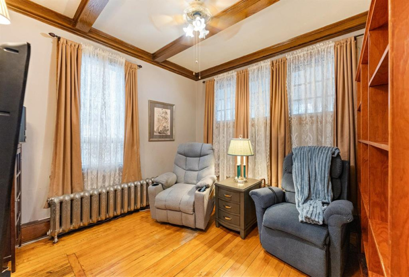 420 William Newton, 4 Bedrooms Bedrooms, 13 Rooms Rooms,1 BathroomBathrooms,Residential,For Sale,William Newton