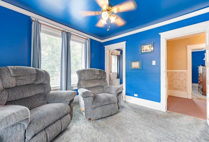 420 William Newton, 4 Bedrooms Bedrooms, 13 Rooms Rooms,1 BathroomBathrooms,Residential,For Sale,William Newton
