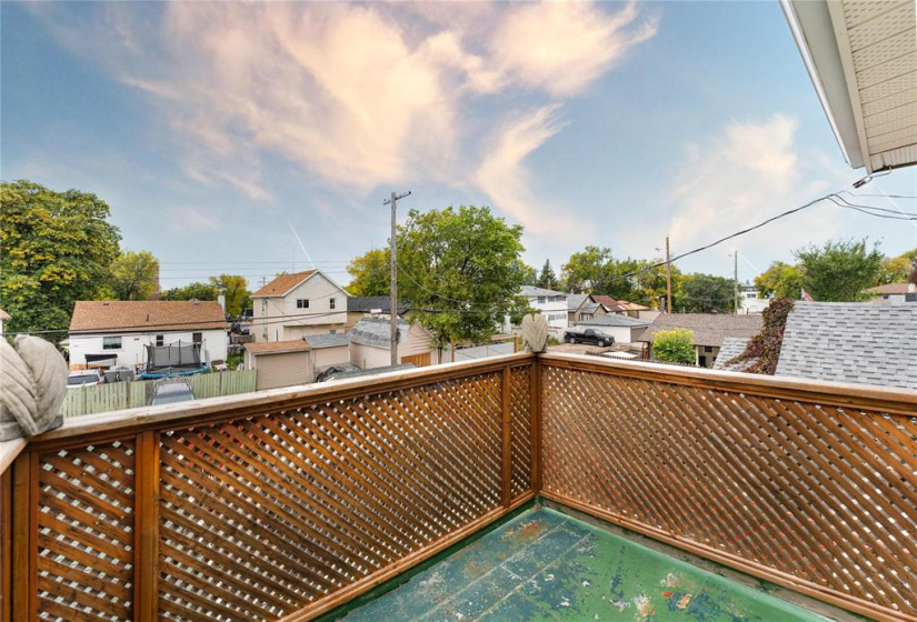 420 William Newton, 4 Bedrooms Bedrooms, 13 Rooms Rooms,1 BathroomBathrooms,Residential,For Sale,William Newton