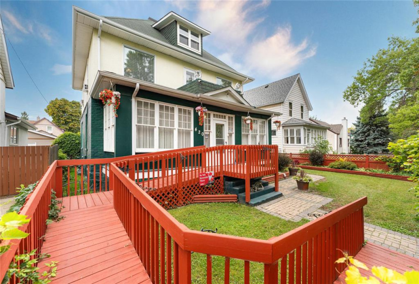 420 William Newton, 4 Bedrooms Bedrooms, 13 Rooms Rooms,1 BathroomBathrooms,Residential,For Sale,William Newton