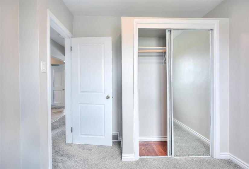 568 Johnson, 5 Bedrooms Bedrooms, 15 Rooms Rooms,2 BathroomsBathrooms,Residential,For Sale,Johnson