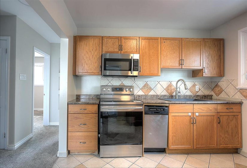 568 Johnson, 5 Bedrooms Bedrooms, 15 Rooms Rooms,2 BathroomsBathrooms,Residential,For Sale,Johnson