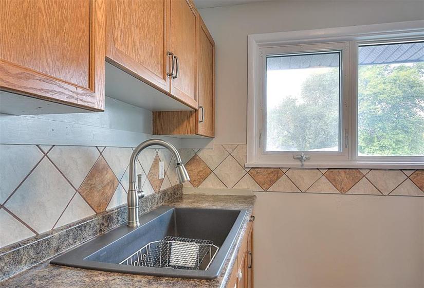 568 Johnson, 5 Bedrooms Bedrooms, 15 Rooms Rooms,2 BathroomsBathrooms,Residential,For Sale,Johnson
