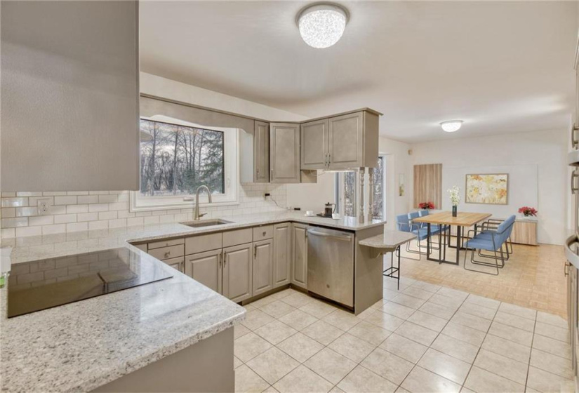 4337 Ross Farm, 3 Bedrooms Bedrooms, 12 Rooms Rooms,2 BathroomsBathrooms,Residential,For Sale,Ross Farm