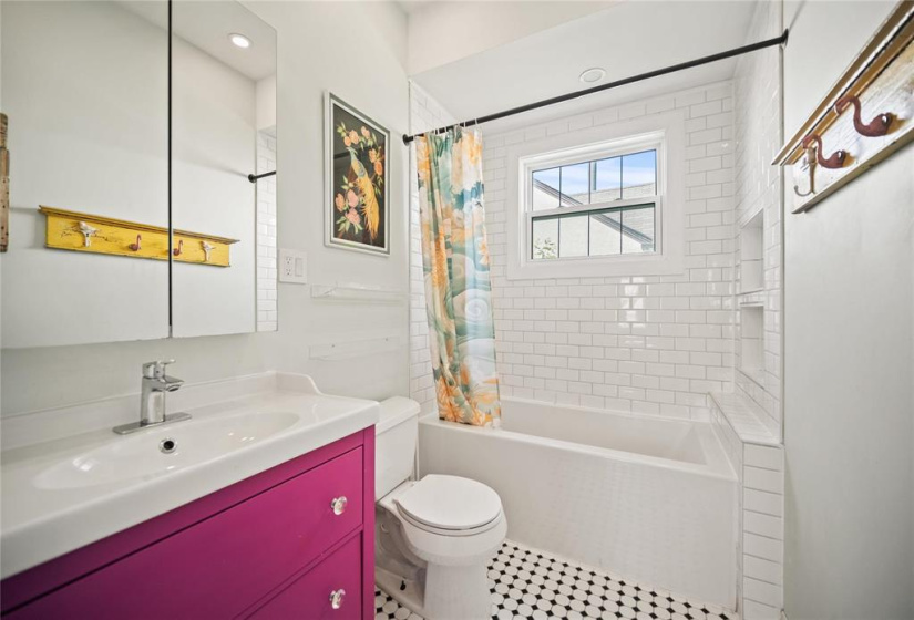 304 Horace, 3 Bedrooms Bedrooms, 11 Rooms Rooms,2 BathroomsBathrooms,Residential,For Sale,Horace