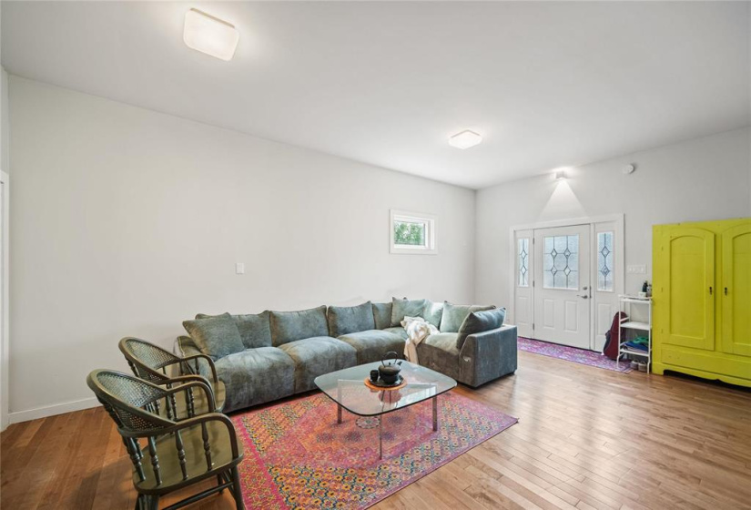 304 Horace, 3 Bedrooms Bedrooms, 11 Rooms Rooms,2 BathroomsBathrooms,Residential,For Sale,Horace