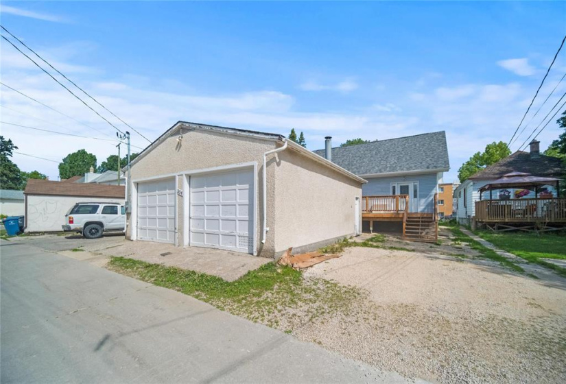 304 Horace, 3 Bedrooms Bedrooms, 11 Rooms Rooms,2 BathroomsBathrooms,Residential,For Sale,Horace