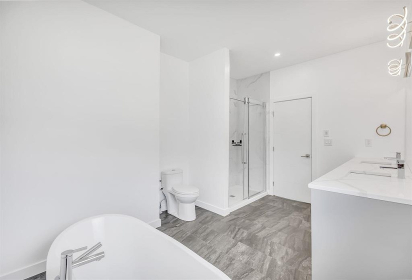 97 Medinha, 3 Bedrooms Bedrooms, 10 Rooms Rooms,2 BathroomsBathrooms,Residential,For Sale,Medinha