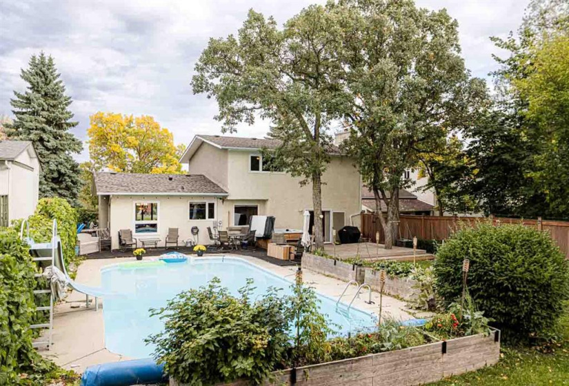 66 Carlotta, 4 Bedrooms Bedrooms, 12 Rooms Rooms,2 BathroomsBathrooms,Residential,For Sale,Carlotta